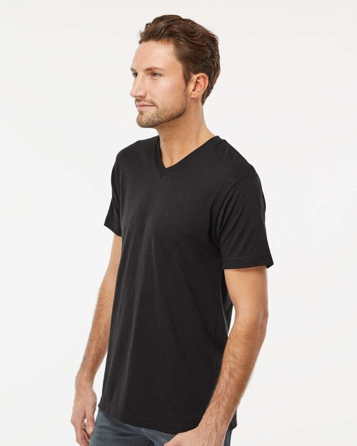 T-shirt Deluxe Col en V pour homme M&O 3543